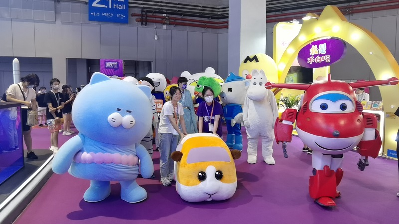 1626487786667633.jpg 小枕君参加IP狂欢大巡游 小.jpg