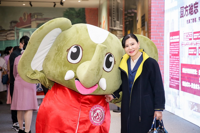 1639984211248809.jpg LE880065.JPG